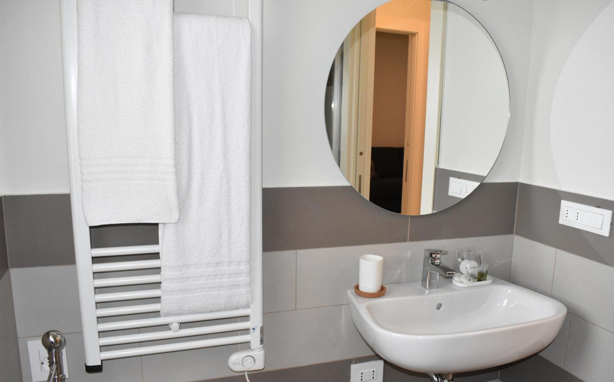 Апартаменти Baia Delle Rose Via Roma 111 Коста-Вольпіна Екстер'єр фото