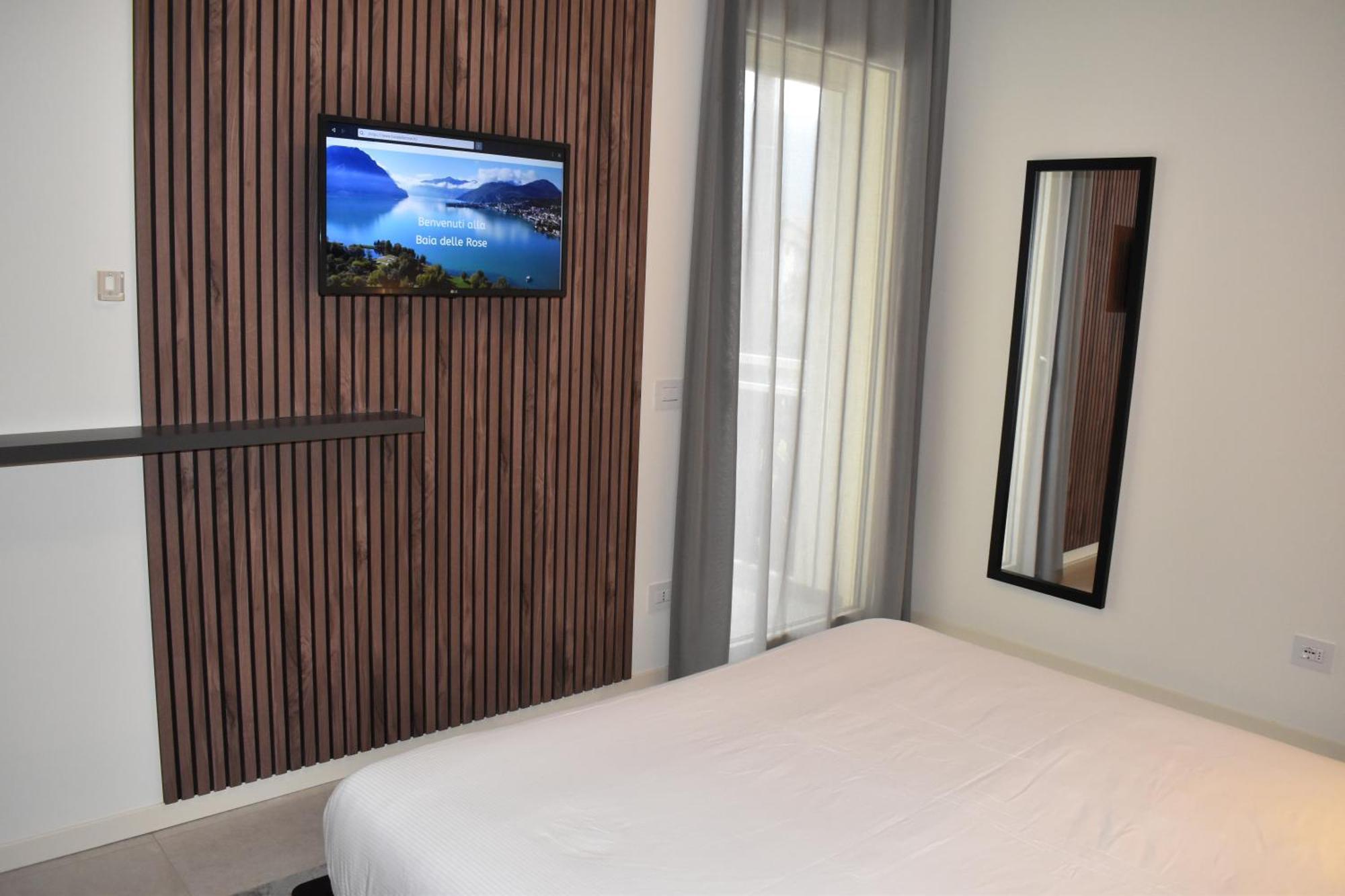 Апартаменти Baia Delle Rose Via Roma 111 Коста-Вольпіна Екстер'єр фото