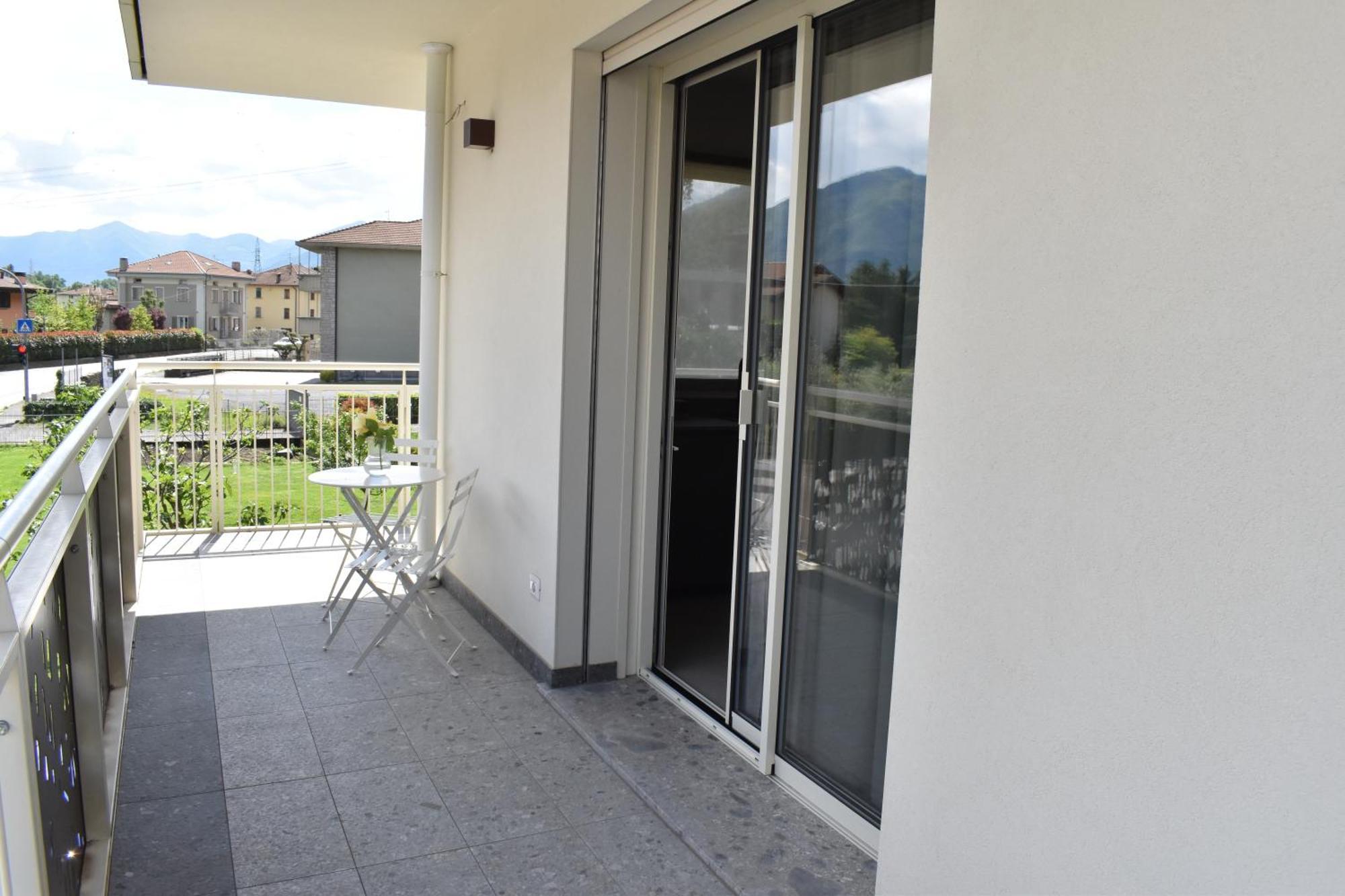 Апартаменти Baia Delle Rose Via Roma 111 Коста-Вольпіна Екстер'єр фото